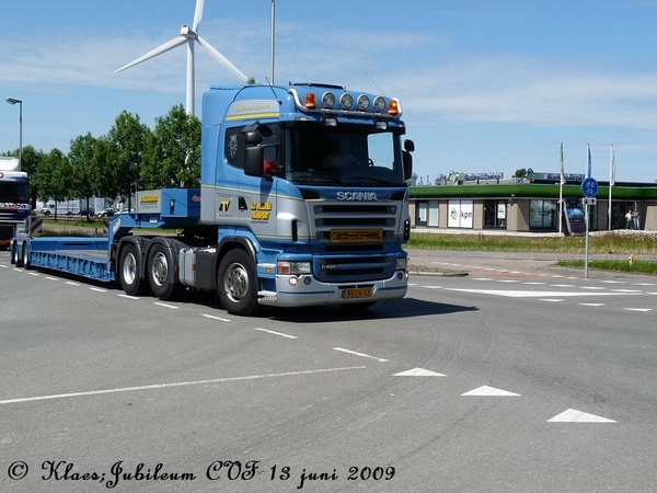 Trucks 063-border