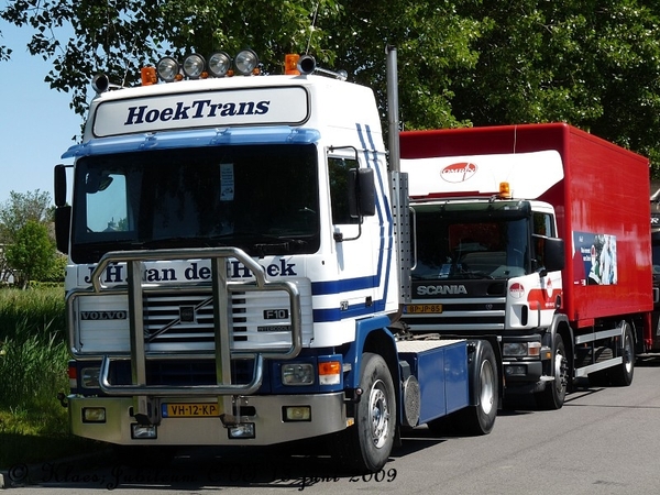 Trucks 093-border