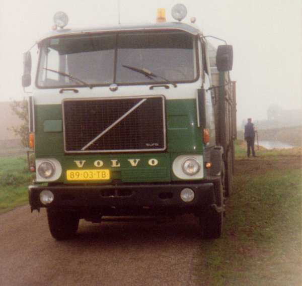 89-03-TB  Chauffeur; Eino Hummel