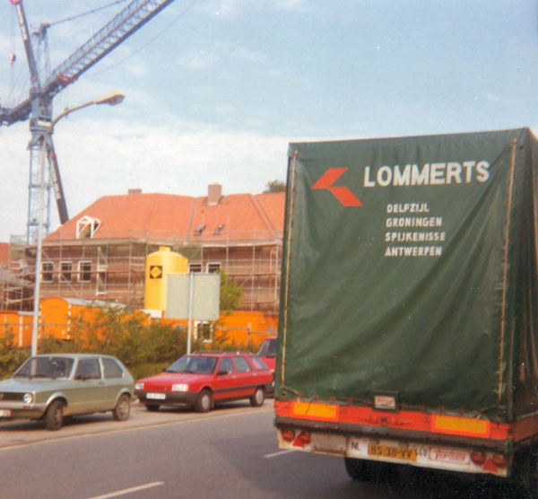 lommerts_trailer_achterkant