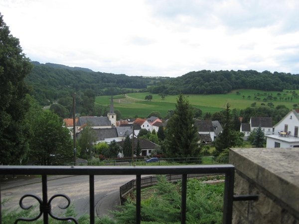 13jul2009: zicht op Wallendorf vanop hotelterras