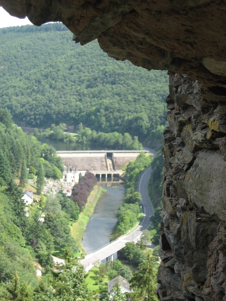 14jul2009: stuwdam Vianden vanop kasteel