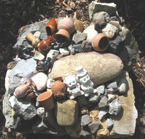 Stenen en steentjes van overal.