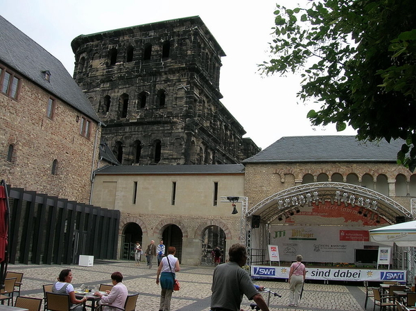 36 Porta Nigra