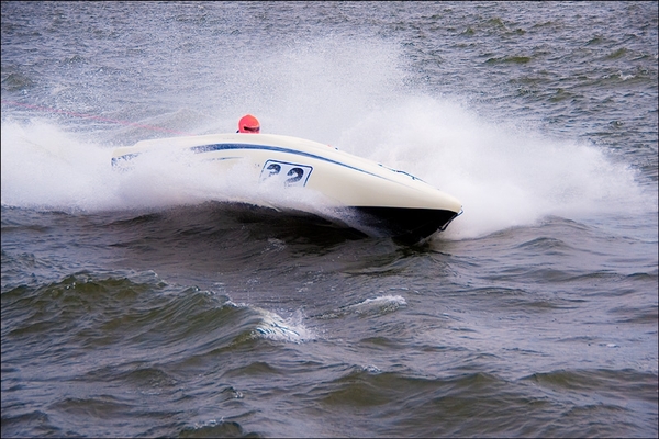 raceboot08