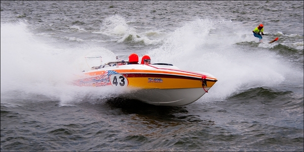 raceboot16