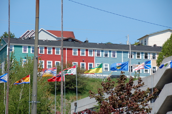 Gekleurde huizen in St. John.