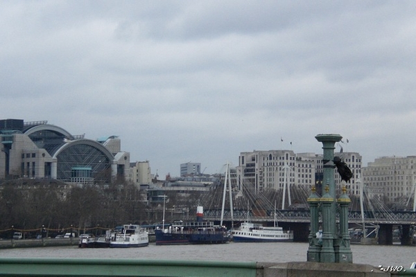 Gezicht op London vanaf de brug.