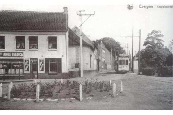 zicht kapestraat vroeger met tram
