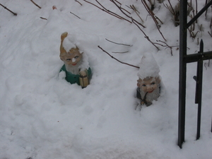 Kabouters in de sneeuw